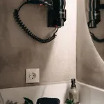 Vivian's Deluxe Apartment-near Centre-easy Parking