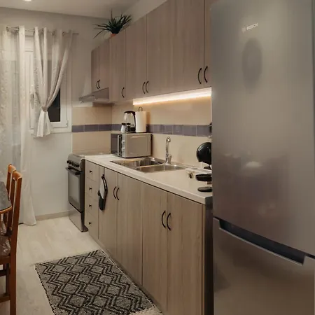 Vivian's Deluxe Apartment-near Centre-easy Parking 파트라