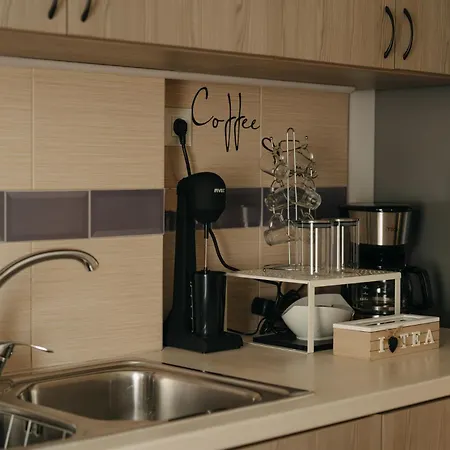 Vivian's Deluxe Apartment-near Centre-easy Parking 아파트 파트라