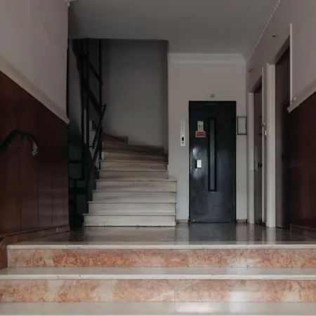 Vivian's Deluxe Apartment-near Centre-easy Parking * 파트라
