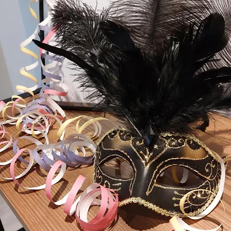 Vivian's Deluxe * Πάτρα