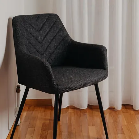 Vivian's Deluxe Patras