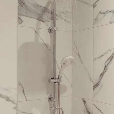 Апартаменты Vivian's Deluxe