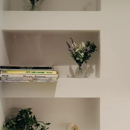 Vivian's Deluxe Lägenhet Patras