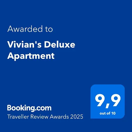 Vivian's Deluxe Lägenhet Patras