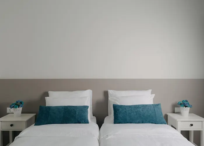Vivian's Deluxe Apartment-near Centre-easy Parking * 파트라