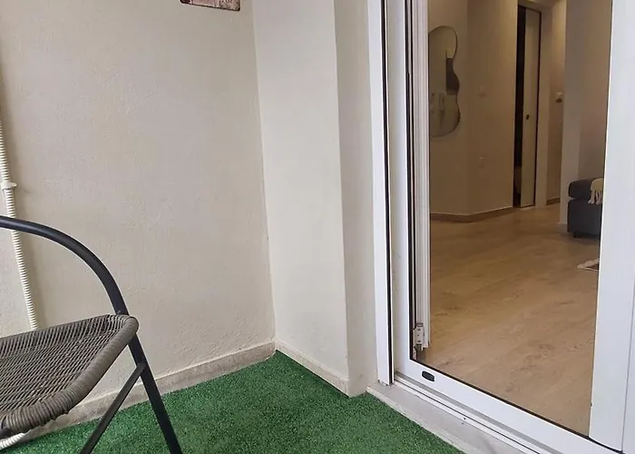 Vivian's Deluxe Apartment-near Centre-easy Parking 파트라